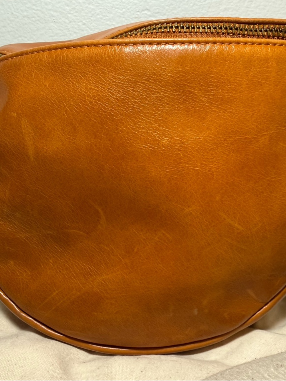 Andar Tatum Sling Bum bag - Picture 2 of 10